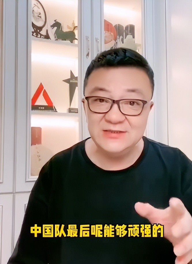 加拉格尔和切尔西的合同仅剩18个月到期，因此俱乐部要么和他续约要么将他出售。